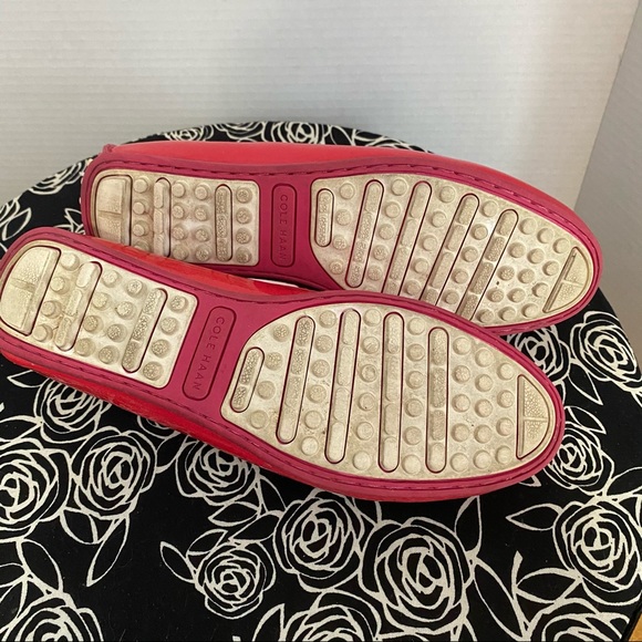 COLE HAAN WOMEN’S GRANT PATENT ESCAPE MOCCASINS - Picture 6 of 12